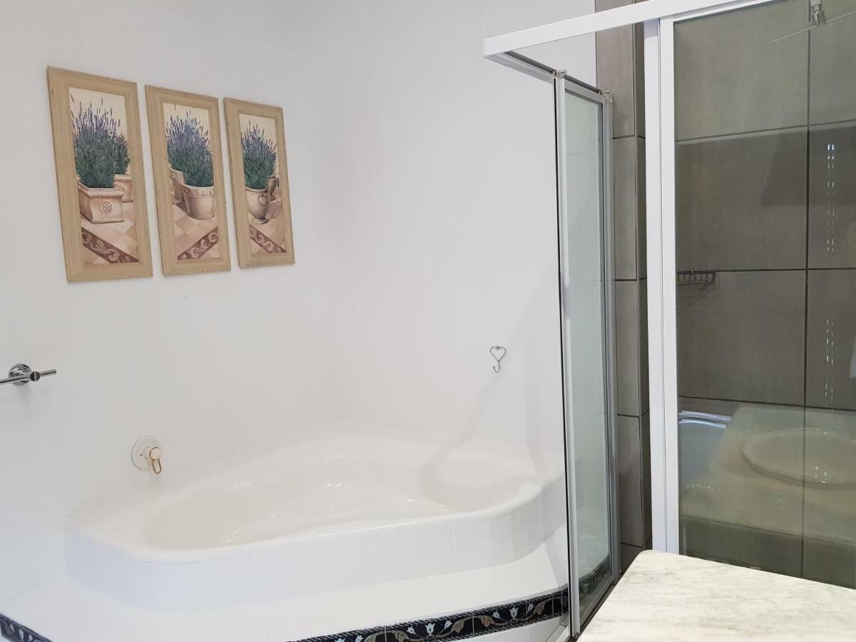 Zonnevanger Guesthouse Noorder-Paarl Екстериор снимка